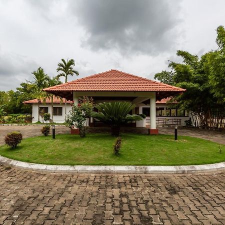 Kstdc Hotel Mayura Yagachi, Belur Belur  Esterno foto